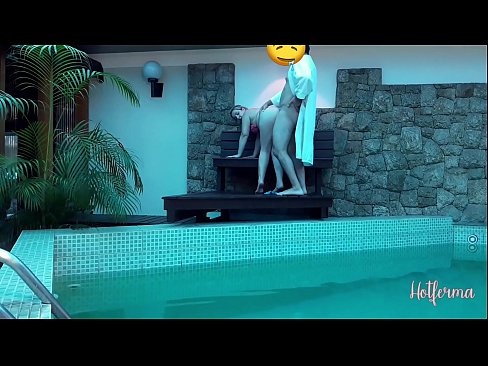 ❤️ El jefe invita a la criada a la piscina, pero no pudo resistirse a una caliente ❤️ Video de sexo en es.dreamypassionatespotlight.ru ❌️